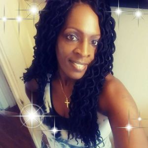 Meet your Posher, Akilah